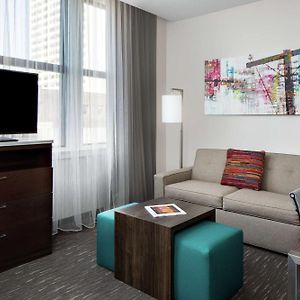 Deluxe One-Bedroom Suite Non-Smoking